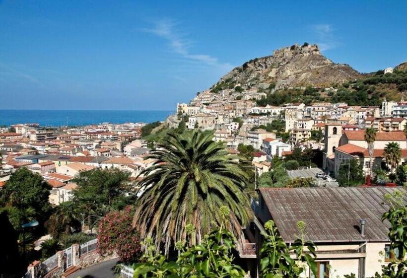 تختخواب و صبحانه La Casa Di Chiaretta