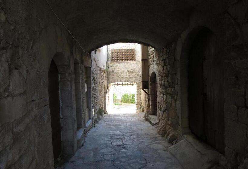 مبيت وإفطار Le Castellas Du Pic St Loup