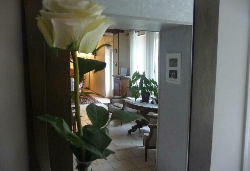 مبيت وإفطار Pause Couffy