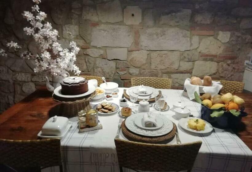 Bed and Breakfast Poesia 74