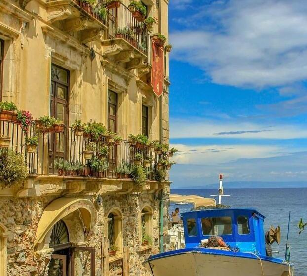 צימר Romeo E Giulietta Scilla