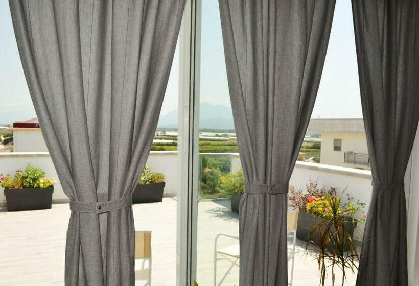 تختخواب و صبحانه Walter