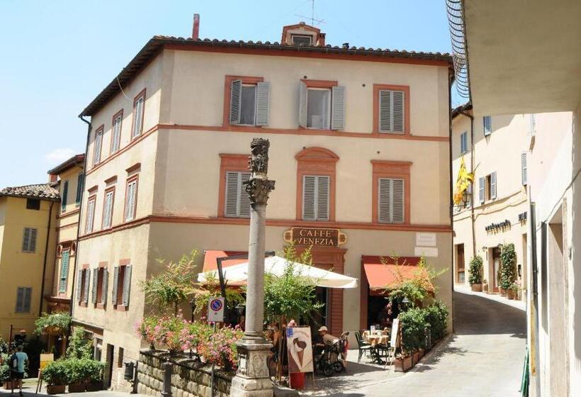בית מלון כפרי Albergo La Rosetta