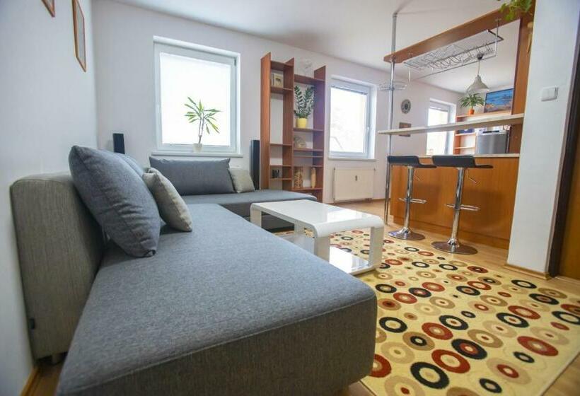 בית מלון כפרי Apartman Hugo