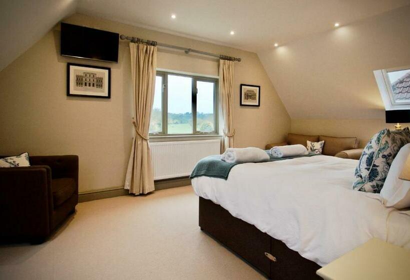 בית מלון כפרי Blacknest Golf And Country Club