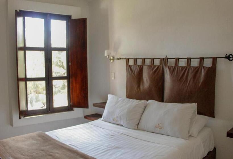 בית מלון כפרי Canaria