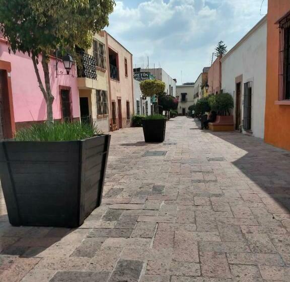 Отель Cuauhtemoc