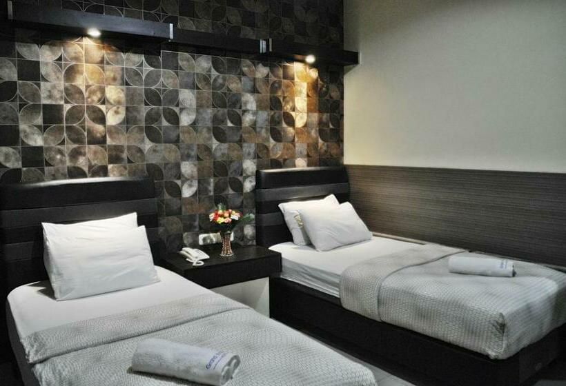 Grand Krakatau Hotel Serang