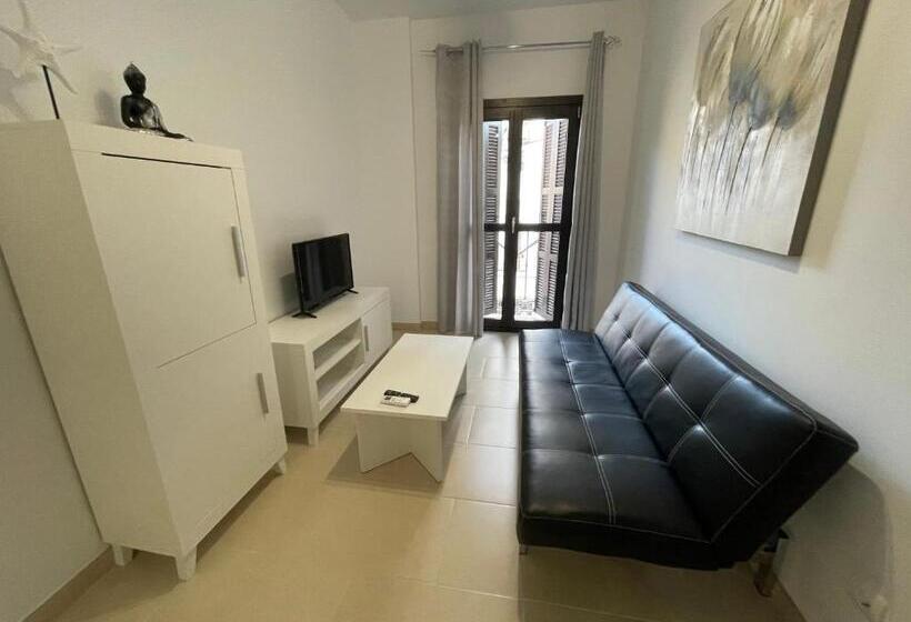 فندق Royal Suites Estepona