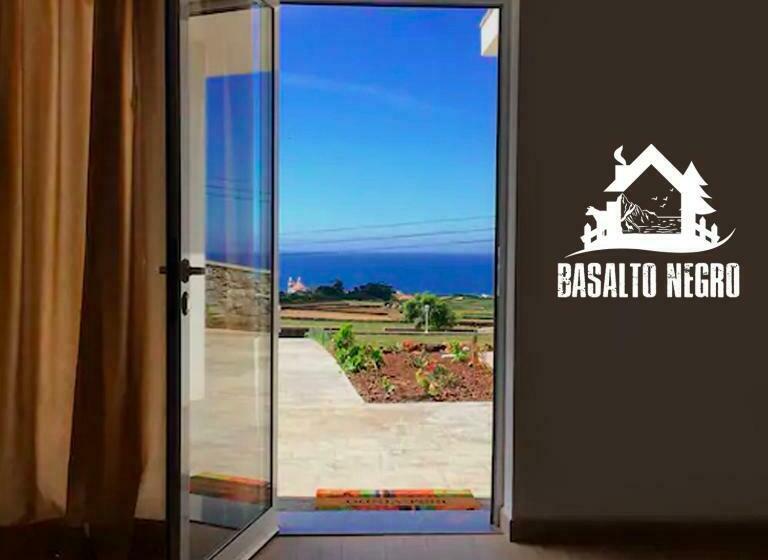 פנסיון Basalto Negro Al