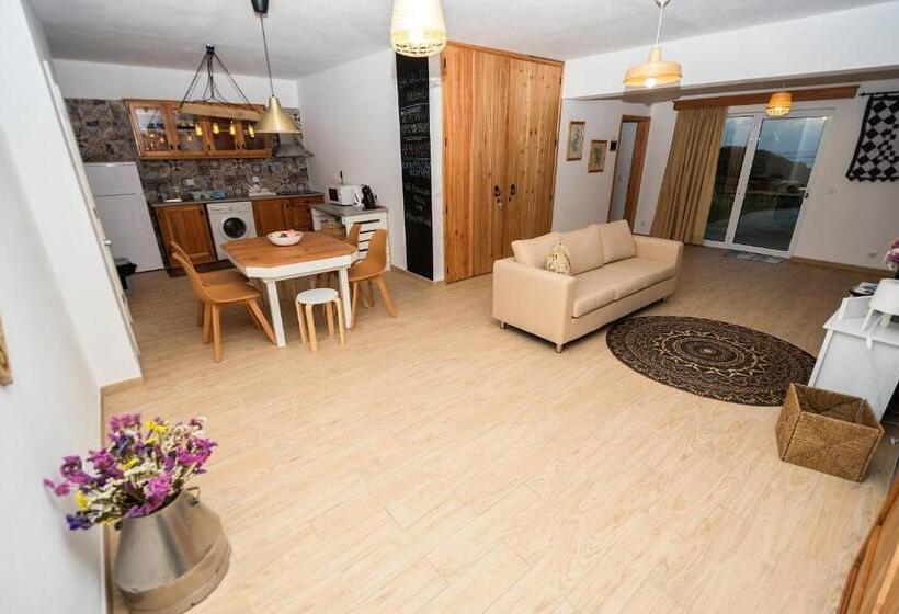 פנסיון Basalto Negro Al