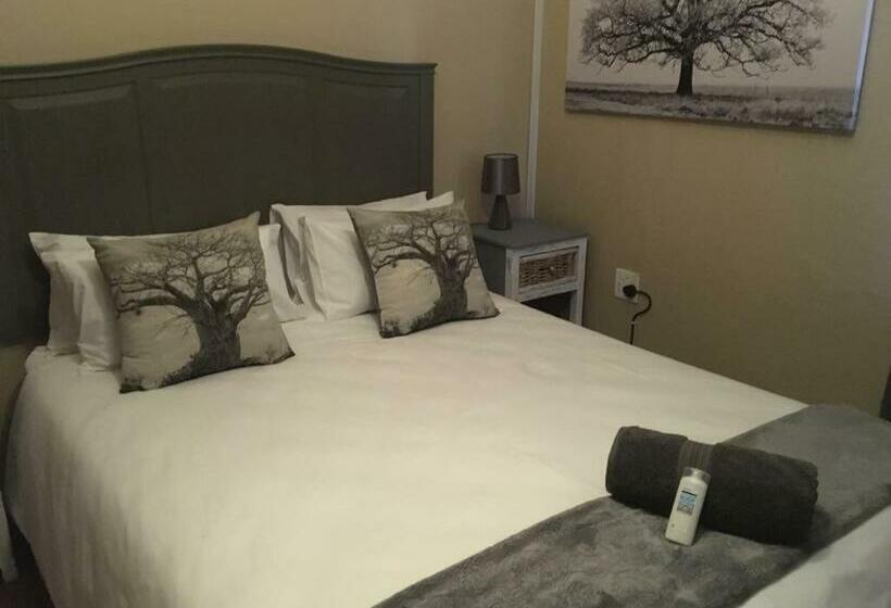 פנסיון Esmarline Lodge