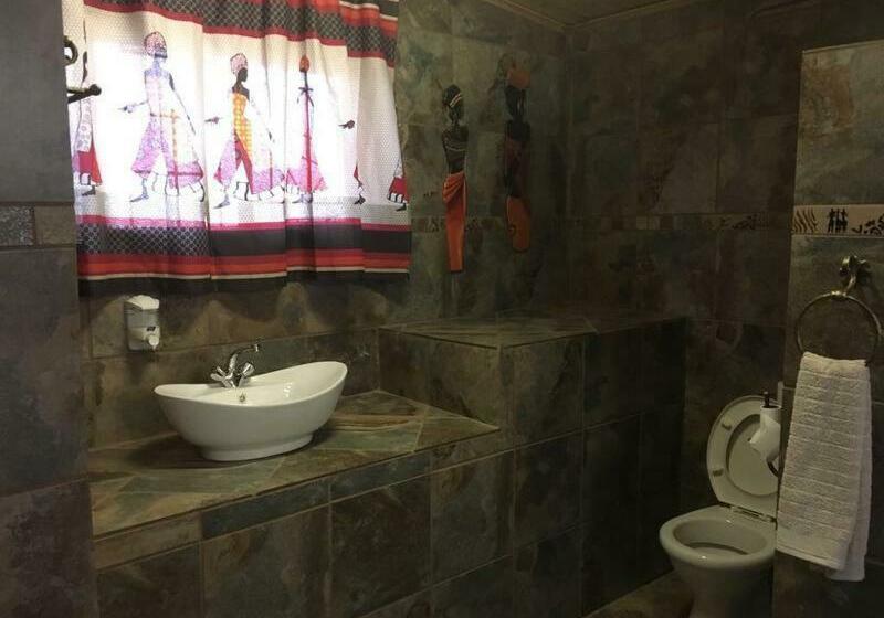 פנסיון Esmarline Lodge