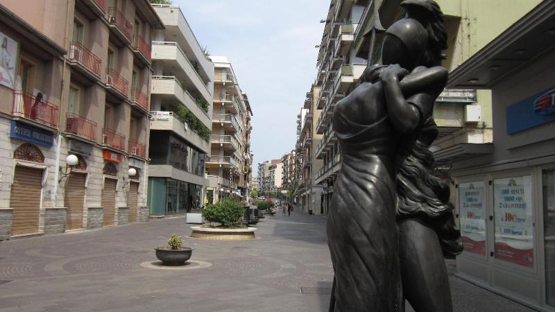 پانسیون Le Affacciate Bruzie Home Guest House