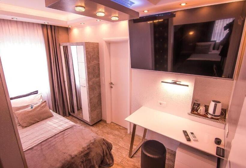 پانسیون Vila Lemic Postojna