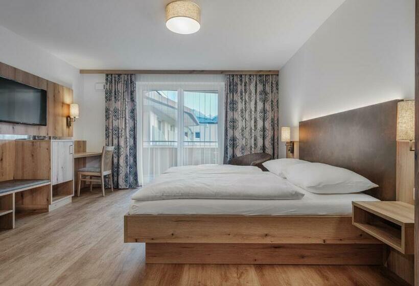 Aktiv  & Gesundheitsresort Das Gxund   Thermeneintritt Inklusive