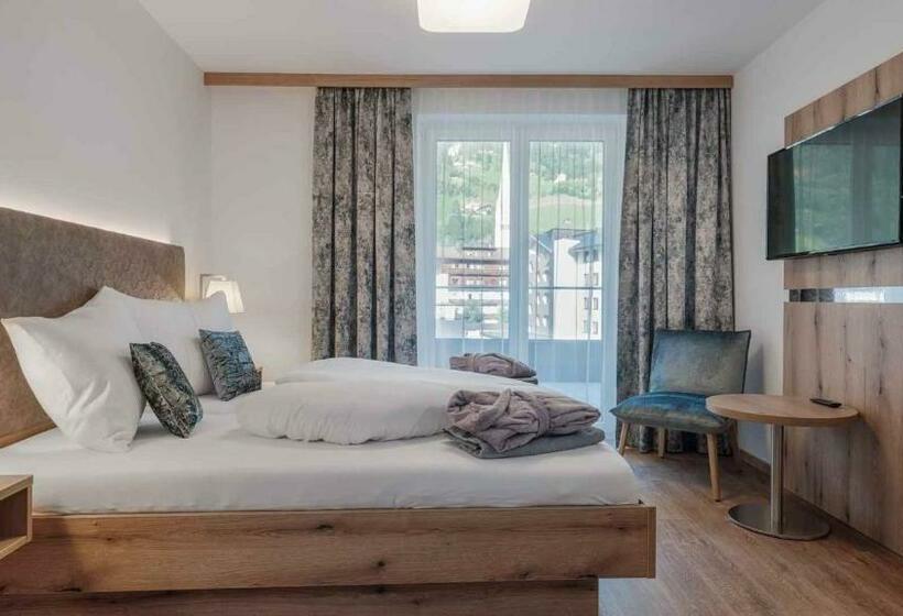 Aktiv  & Gesundheitsresort Das Gxund   Thermeneintritt Inklusive