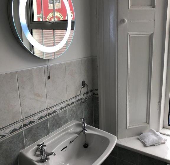 호스텔 Five Glens Inn