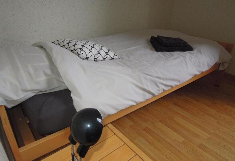 Общежитие Kloosterstraat40