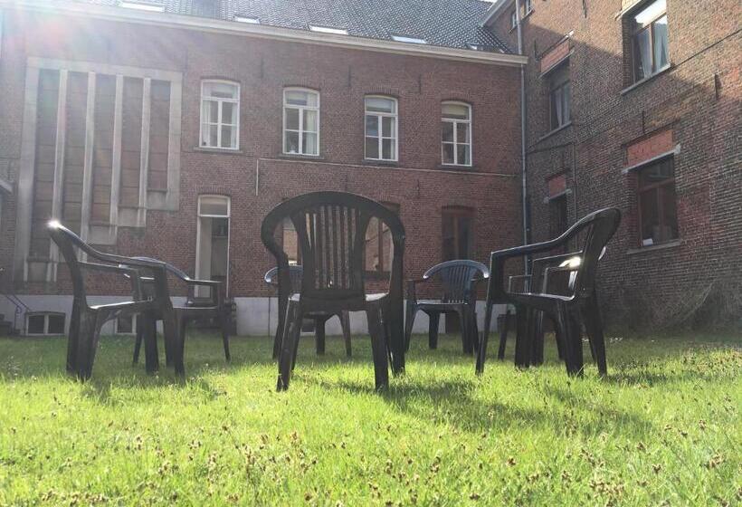 Общежитие Kloosterstraat40