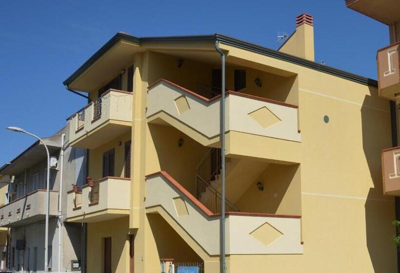 تختخواب و صبحانه A Due Passi Dal Mare