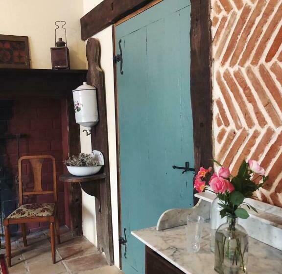 مبيت وإفطار Auberge Lion D Or