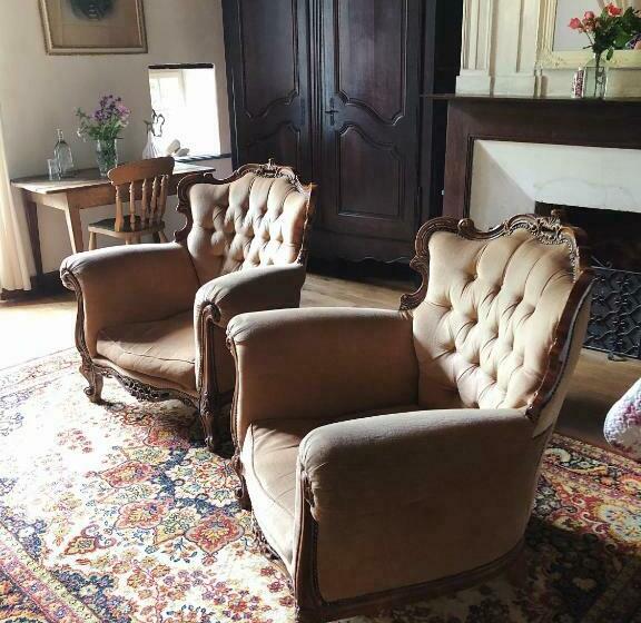 مبيت وإفطار Auberge Lion D Or