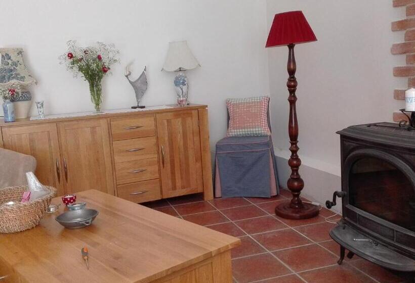 צימר Bnbinb La Cour Enchantée