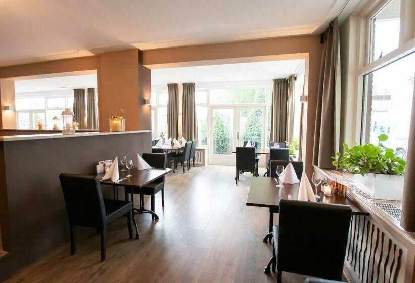 住宿加早餐  De Vier Linden