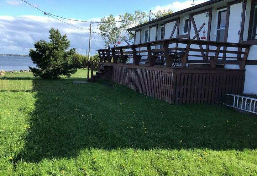 مبيت وإفطار Gîte Au Bord De La Baie