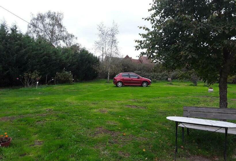 ベッドアンドブレックファースト La Roulotte De L Ami Nature