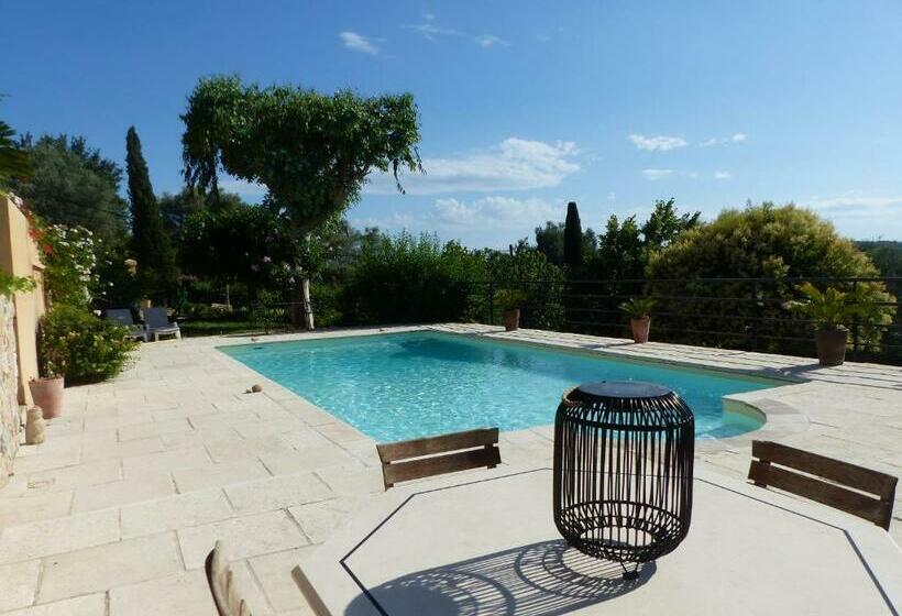 مبيت وإفطار Les Collines De St Paul