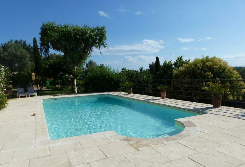 مبيت وإفطار Les Collines De St Paul