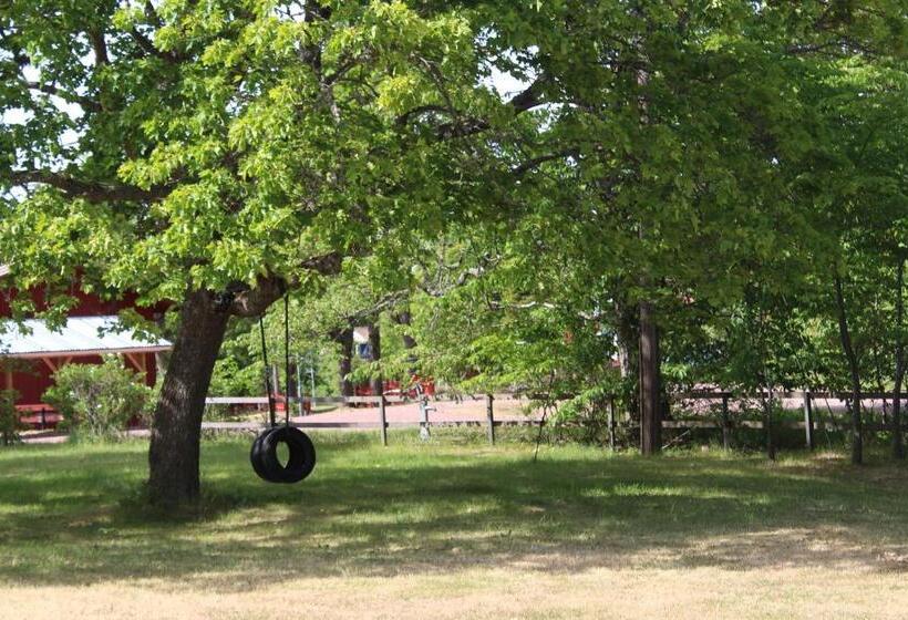 צימר Nalles Gästhem