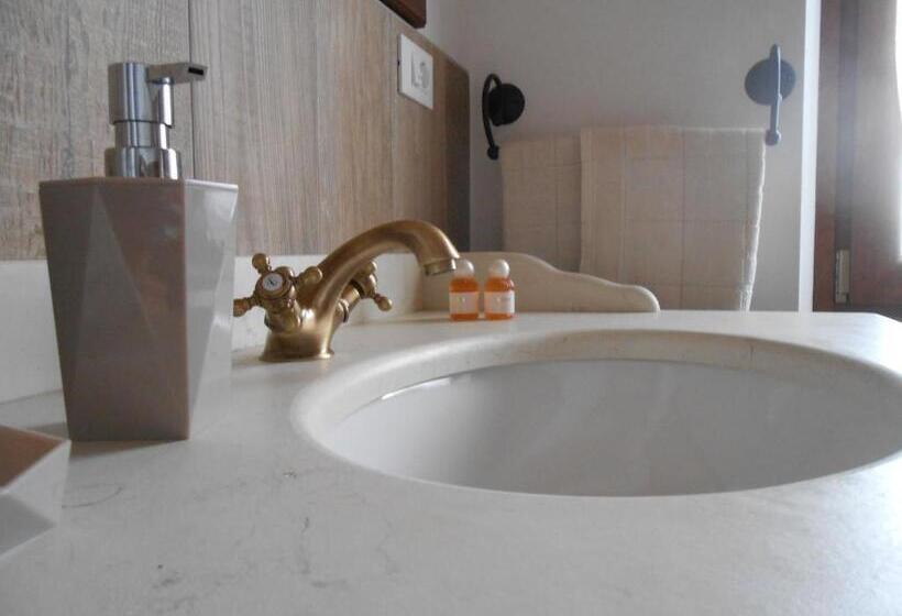 酒店 Agriturismo La Casa Nei Boschi