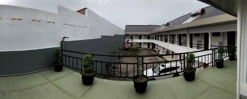 Aurora Hotel Siliwangi