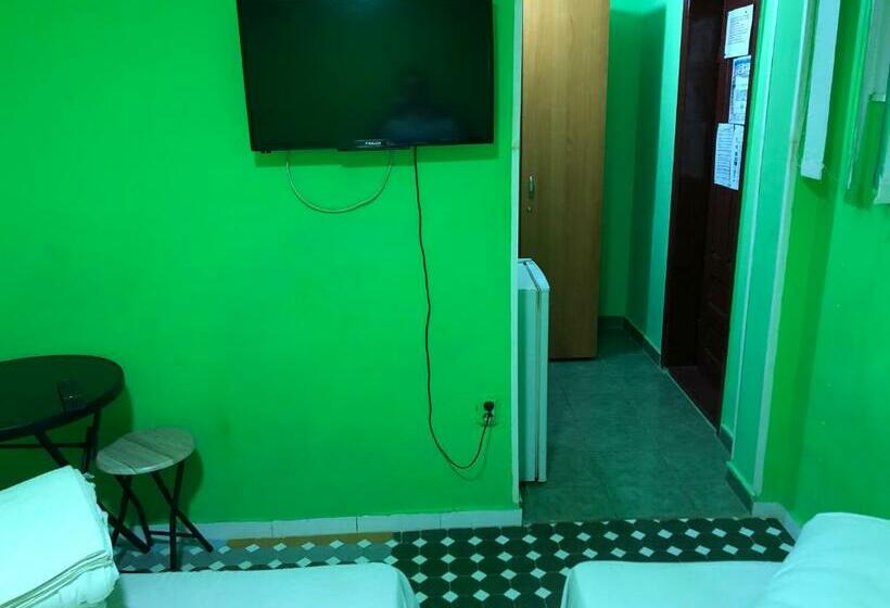 בית מלון כפרי Continental