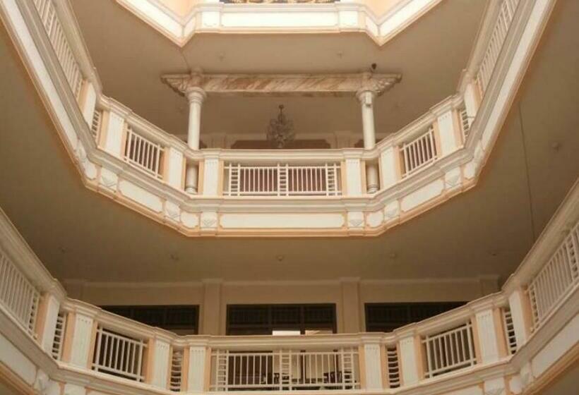 בית מלון כפרי Dragon Palace  By Amazing