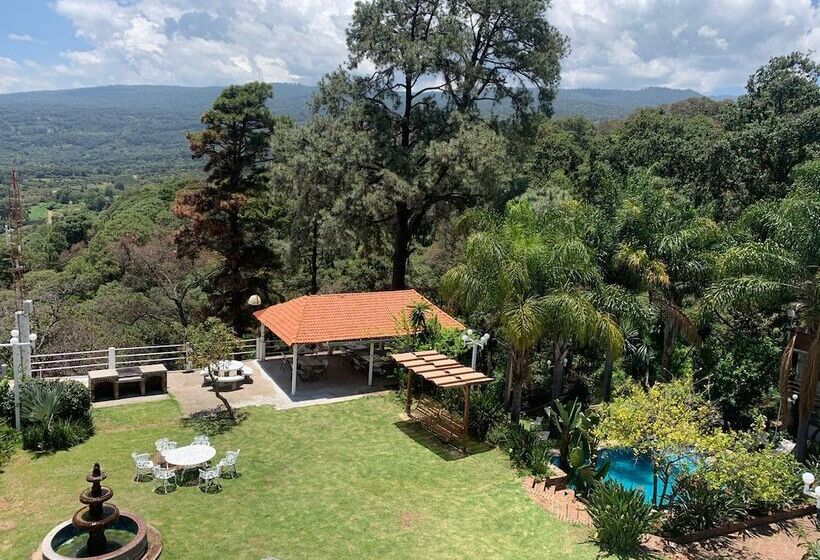 Отель El Mirador Y Jardin