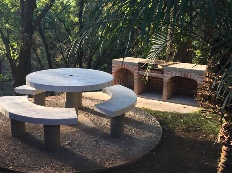 Отель El Mirador Y Jardin