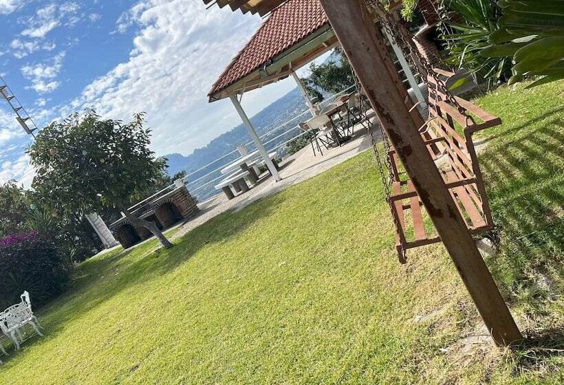 Отель El Mirador Y Jardin
