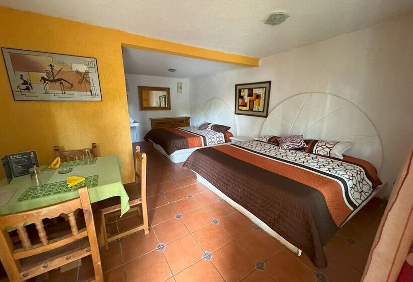 Отель El Mirador Y Jardin