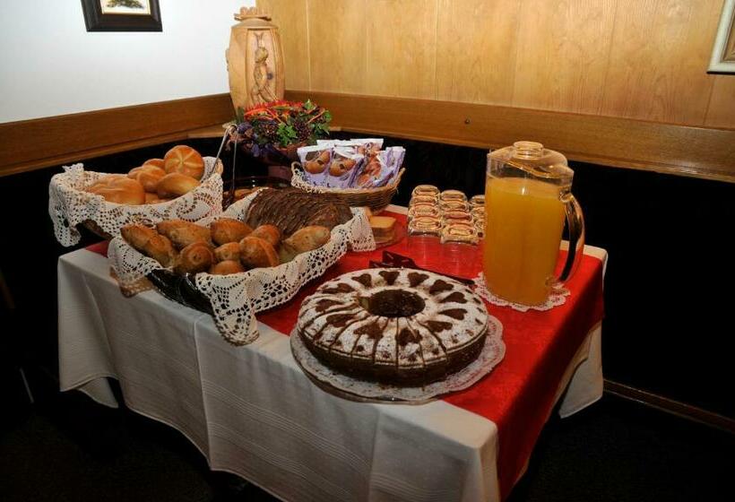 فندق Garni Halali