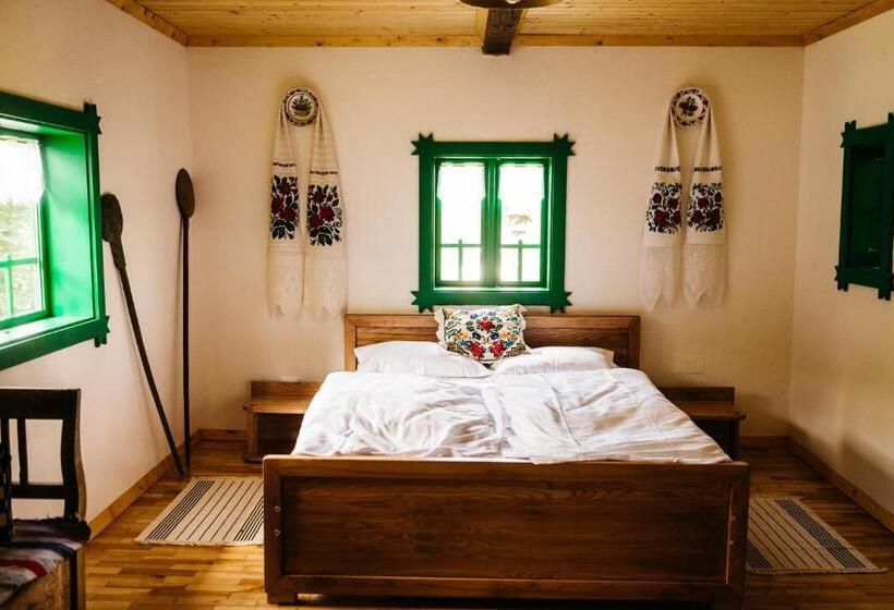 هتل Pajisti Verzi / Green Meadows Guest House