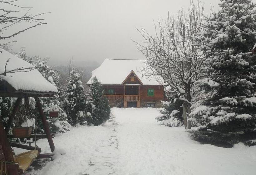 בית מלון כפרי Pajisti Verzi / Green Meadows Guest House