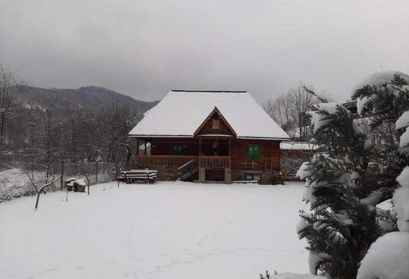 בית מלון כפרי Pajisti Verzi / Green Meadows Guest House