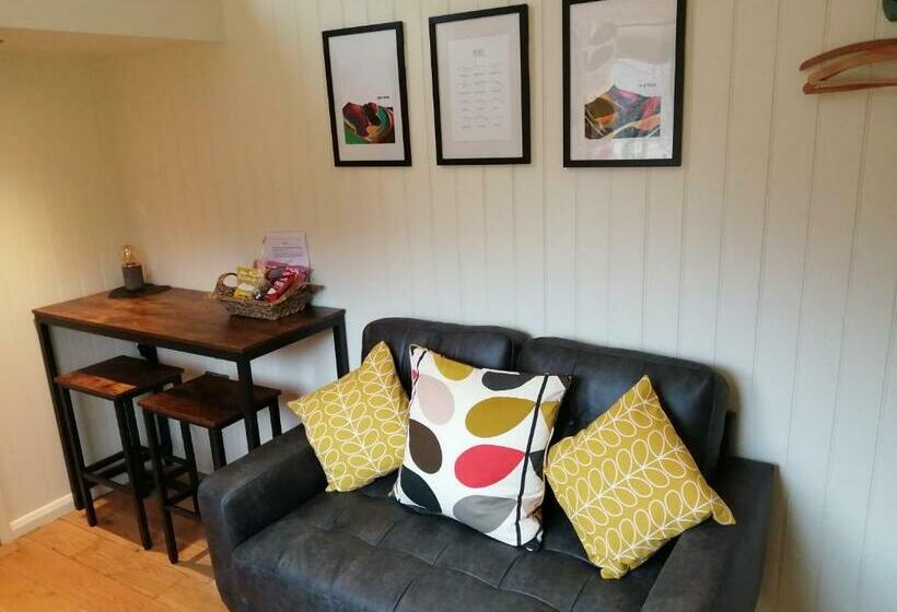 בית מלון כפרי Ty Nant Cafn