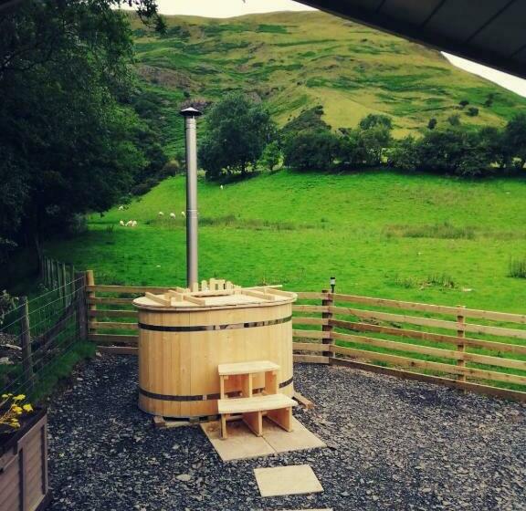 בית מלון כפרי Ty Nant Cafn