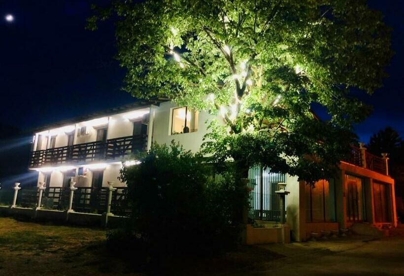 ホテル Villa Adrian