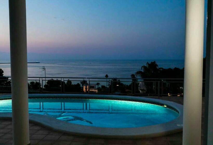 פנסיון Atalaya Boutique